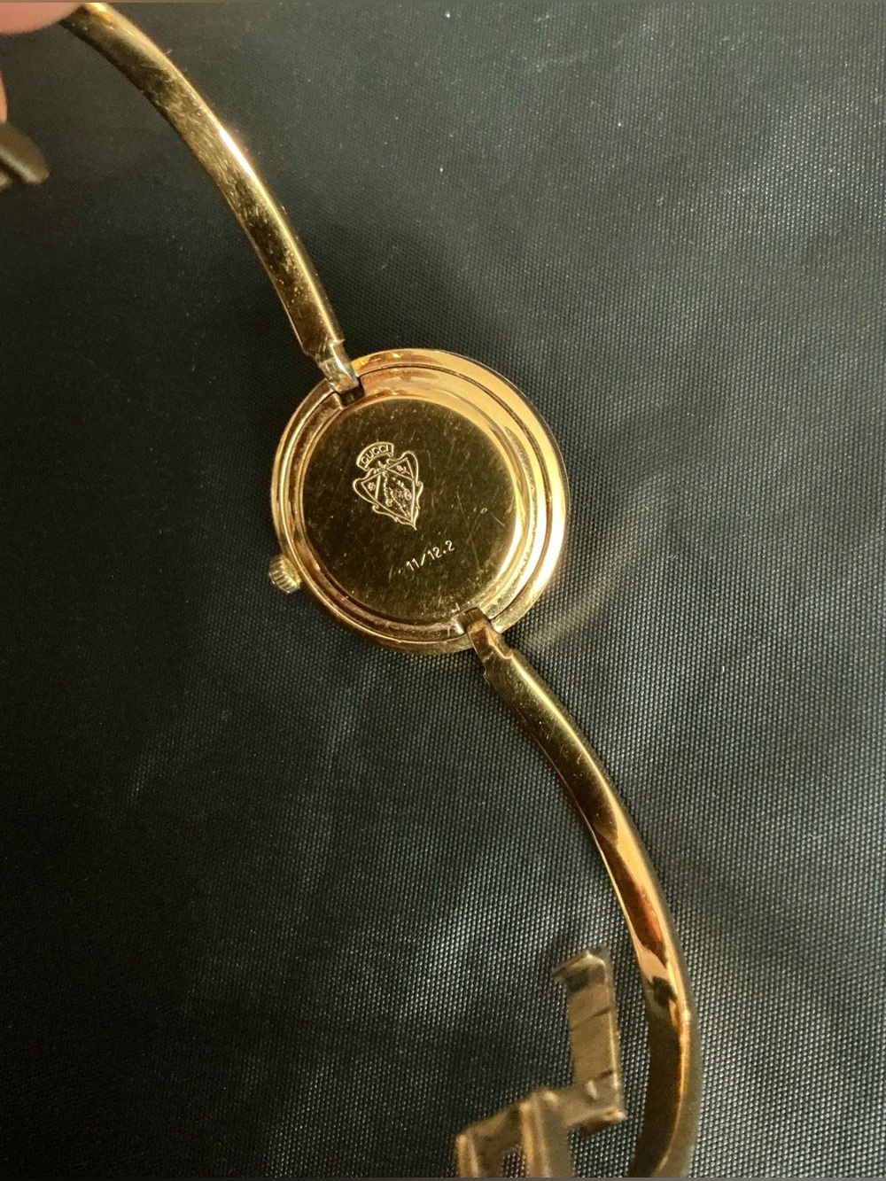 Authentic GUCCI bangle watch set ππ - Picture 4 of 16